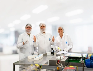 3 scientists in a Ceva laboratory
